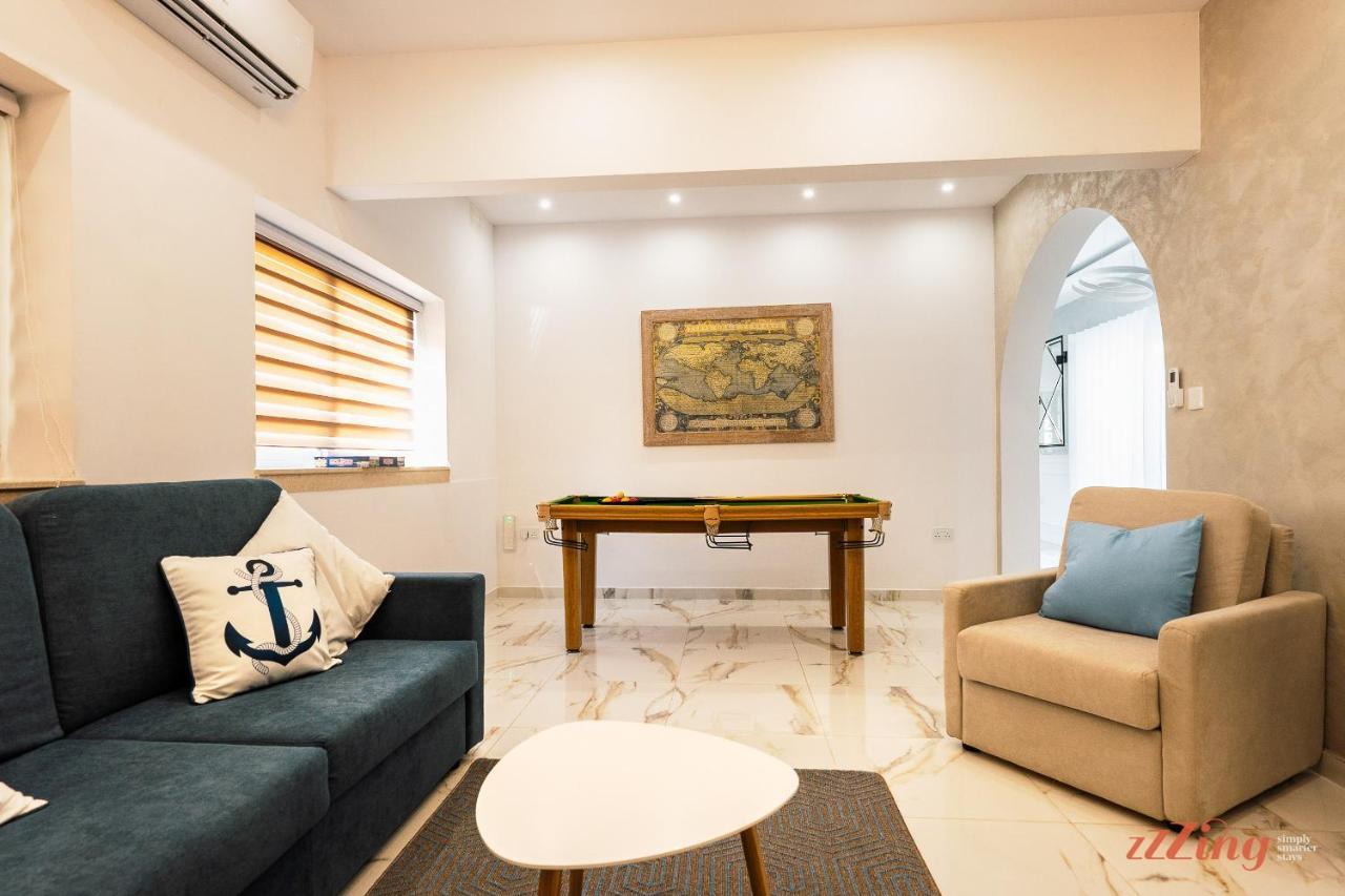 Stunning Holiday Villa With A Heated Jacuzzi San Pawl il-Baħar Eksteriør billede
