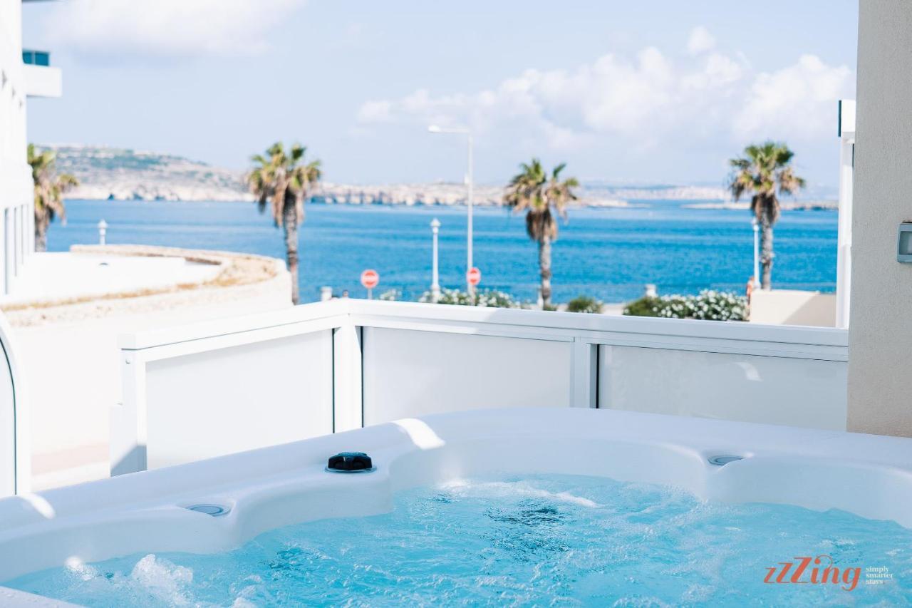 Stunning Holiday Villa With A Heated Jacuzzi San Pawl il-Baħar Eksteriør billede
