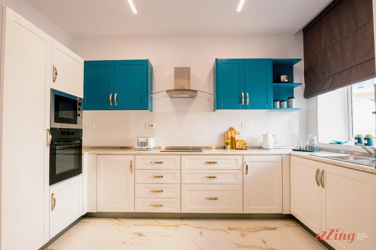Stunning Holiday Villa With A Heated Jacuzzi San Pawl il-Baħar Eksteriør billede